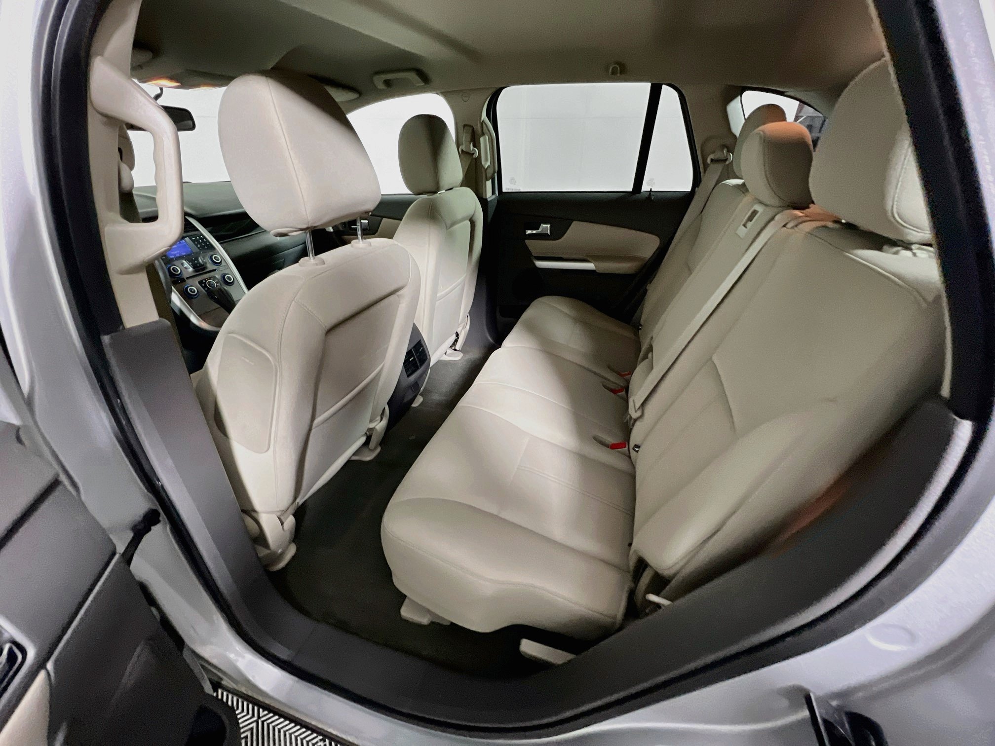 Used 2013 Ford Edge SE FWD image 28