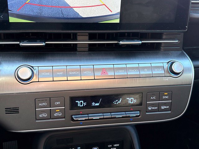 Used 2024 Hyundai Kona SEL AWD/4WD image 15