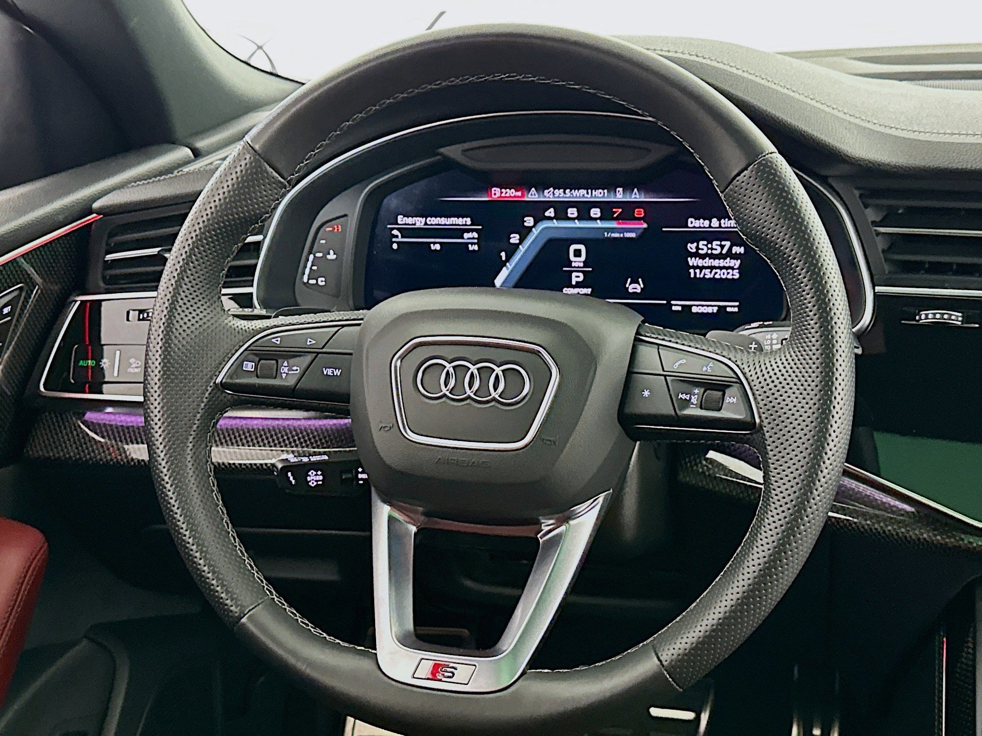 Used 2023 Audi SQ8 Premium Plus w/ Executive Package image 8