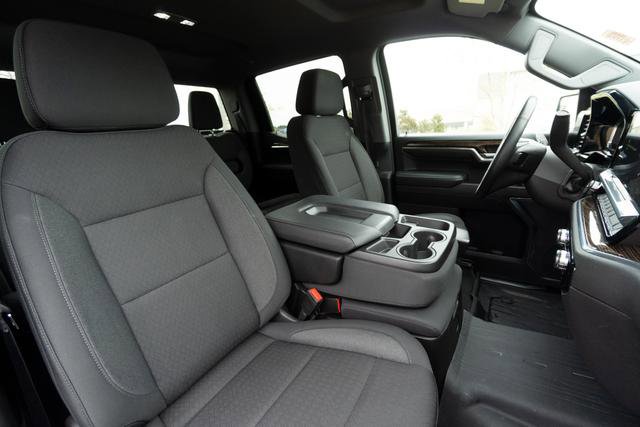 Used 2024 GMC Sierra 1500 Elevation image 31