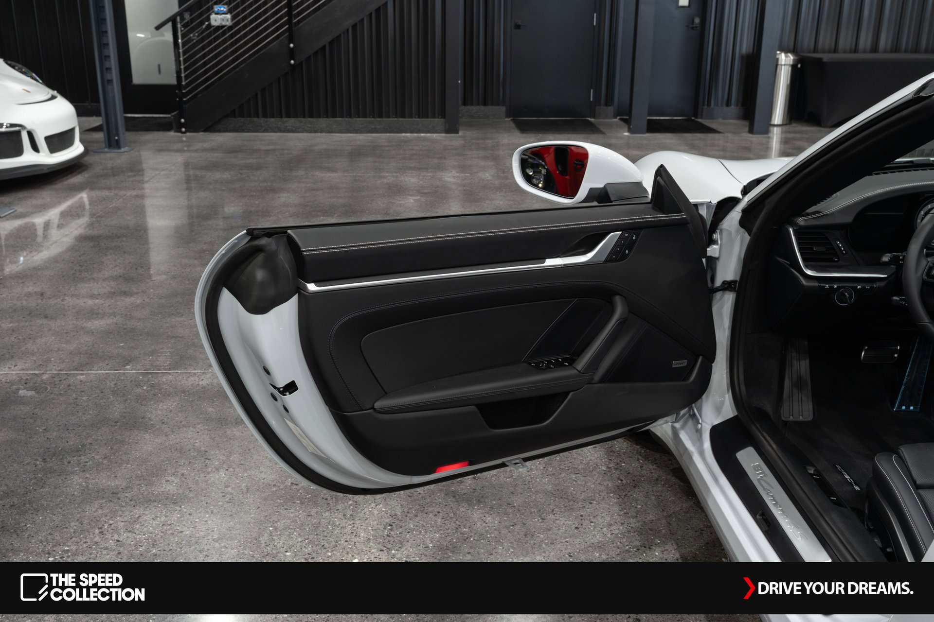 Used 2024 Porsche 911 Carrera S image 11