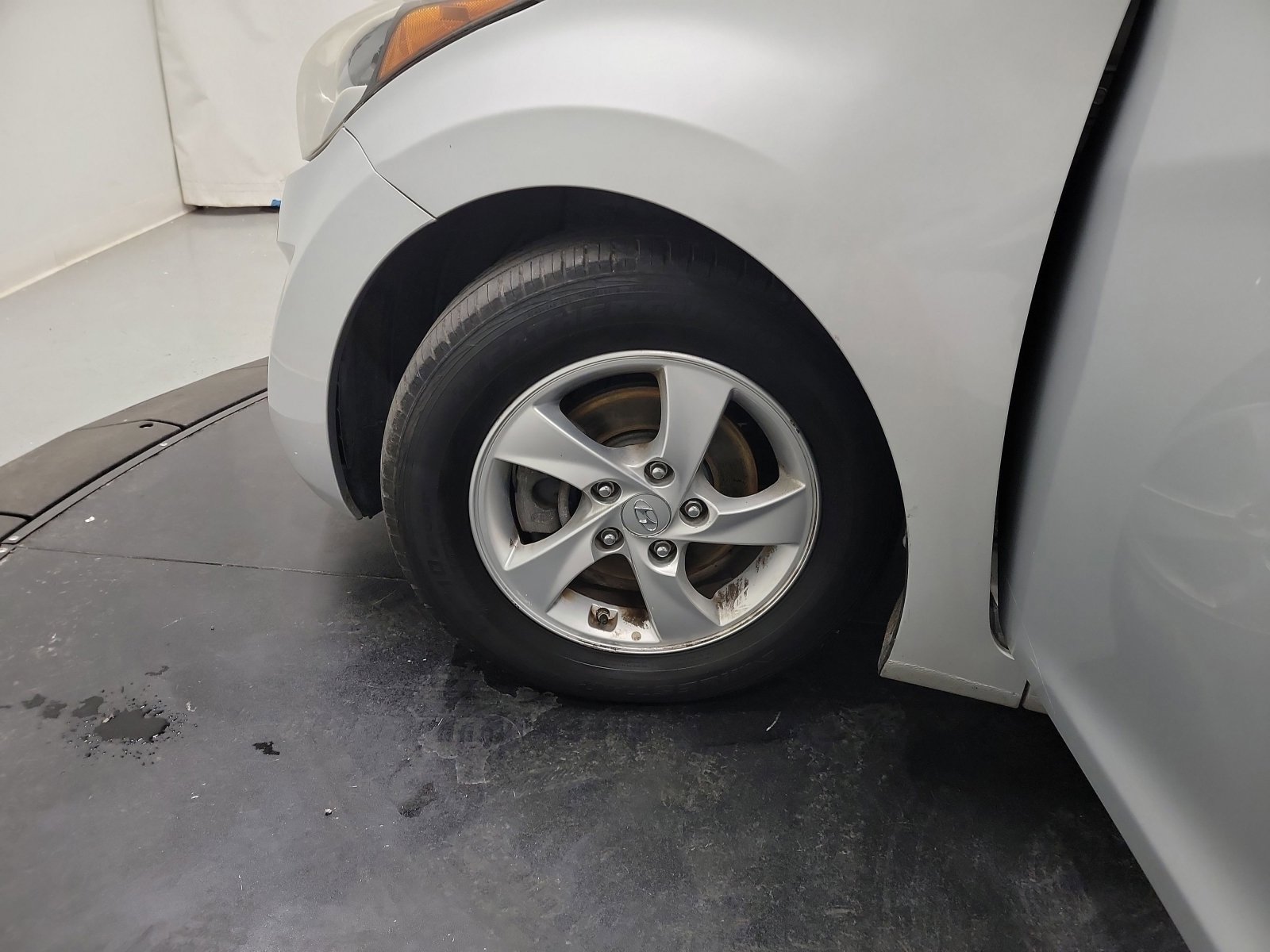 Used 2014 Hyundai Elantra SE image 28