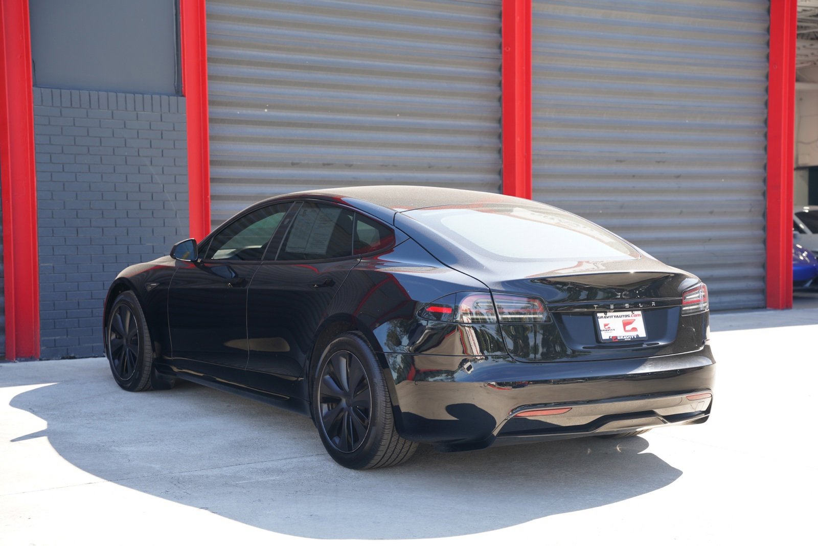 Used 2023 Tesla Model S Standard Range image 8