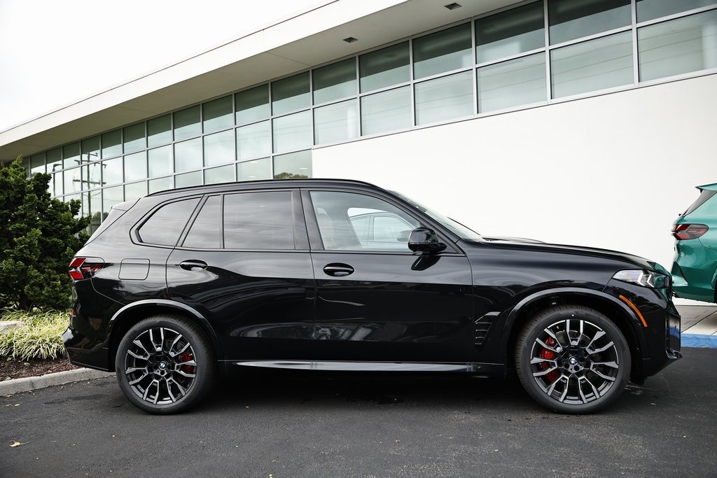 New 2026 BMW X5 xDrive40i w/ M Sport Package image 3