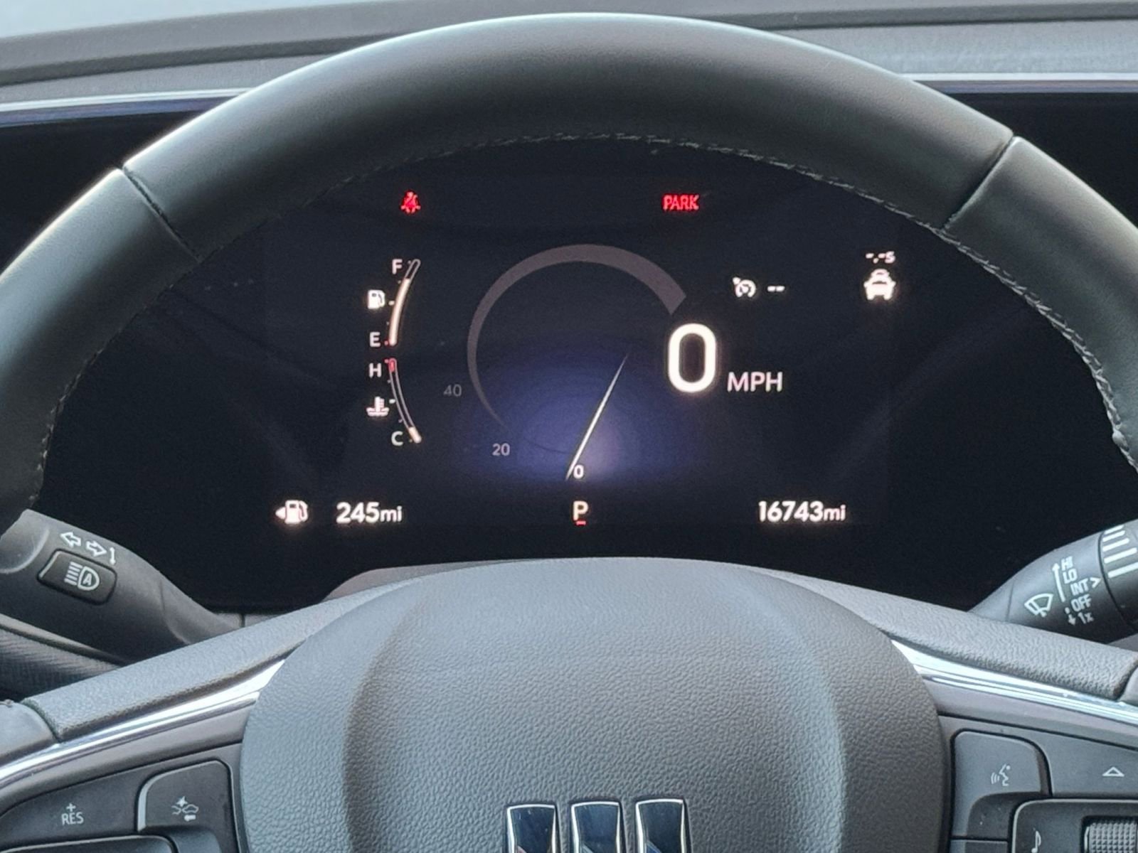 Used 2025 Buick Envista Sport Touring image 39