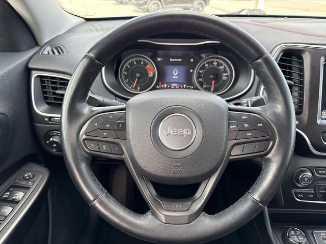 Used 2019 Jeep Cherokee Trailhawk w/ Cold Weather Group image 14