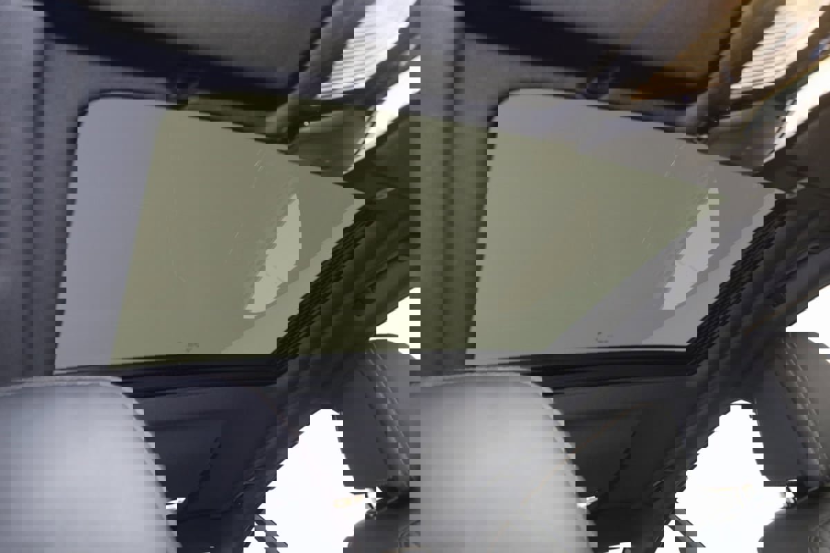 Used 2023 BMW M550i xDrive w/ Executive Package image 11