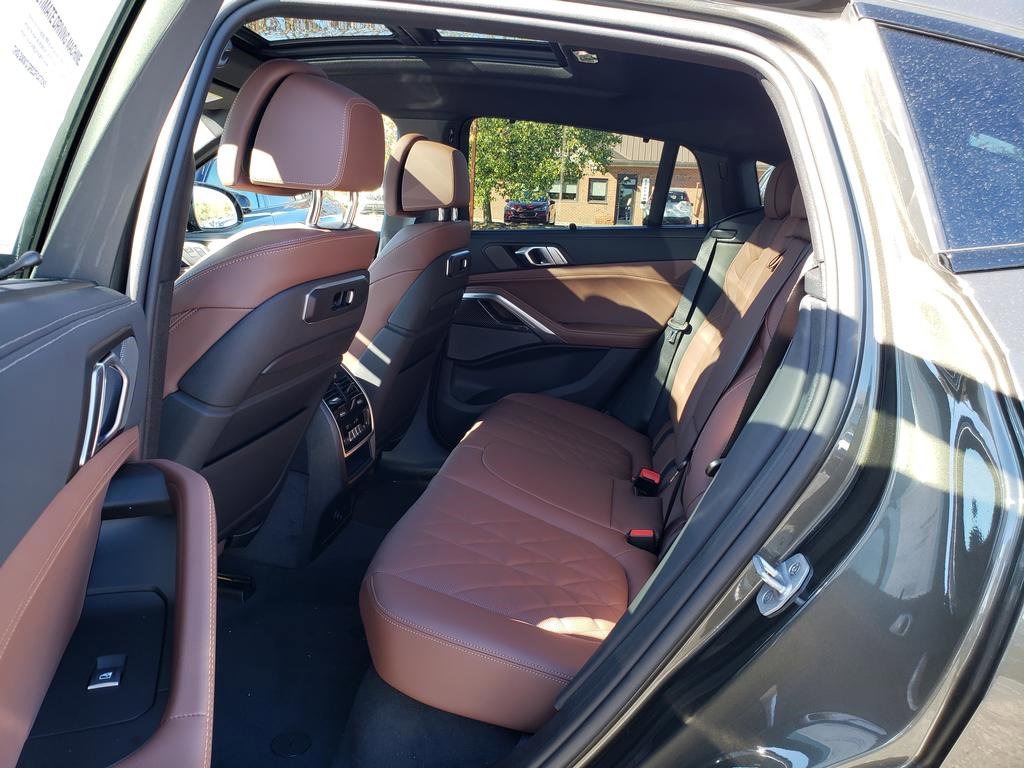 New 2026 BMW X6 M60i image 7