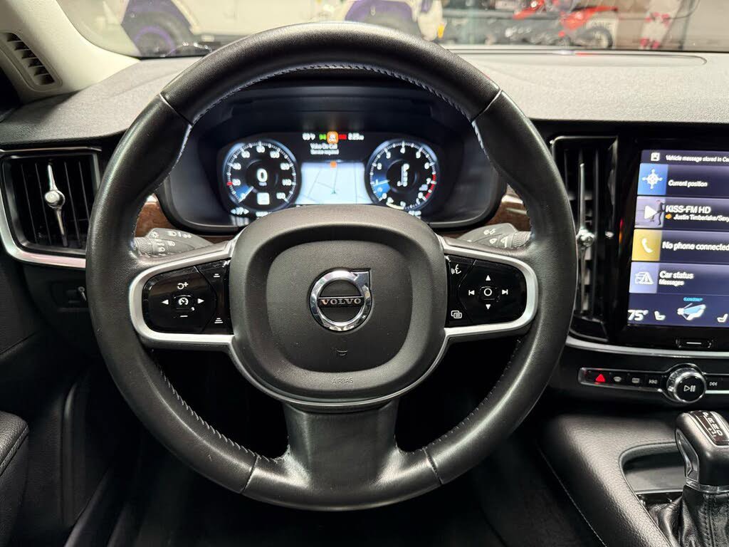 Used 2017 Volvo S90 T6 Momentum w/ Vision Package AWD/4WD image 12