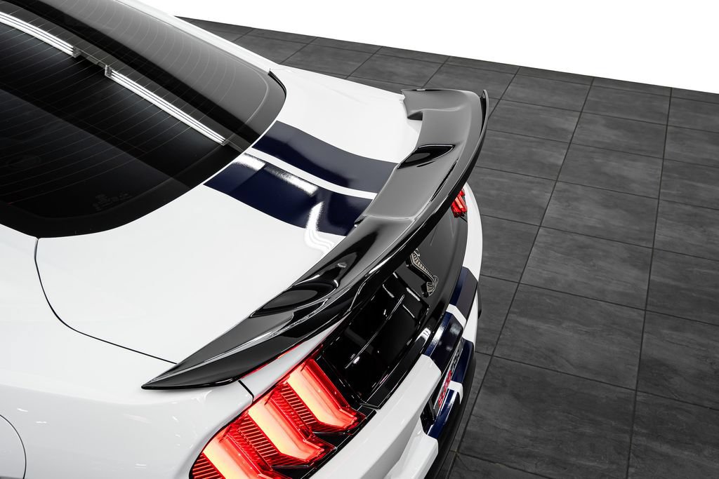 Used 2022 Ford Mustang Shelby GT500 w/ Technology Package RWD image 19