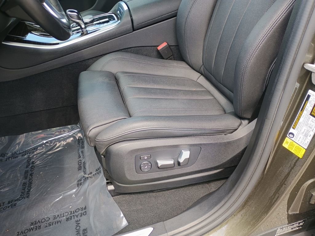 Used 2021 BMW X5 sDrive40i w/ Premium Package RWD image 13