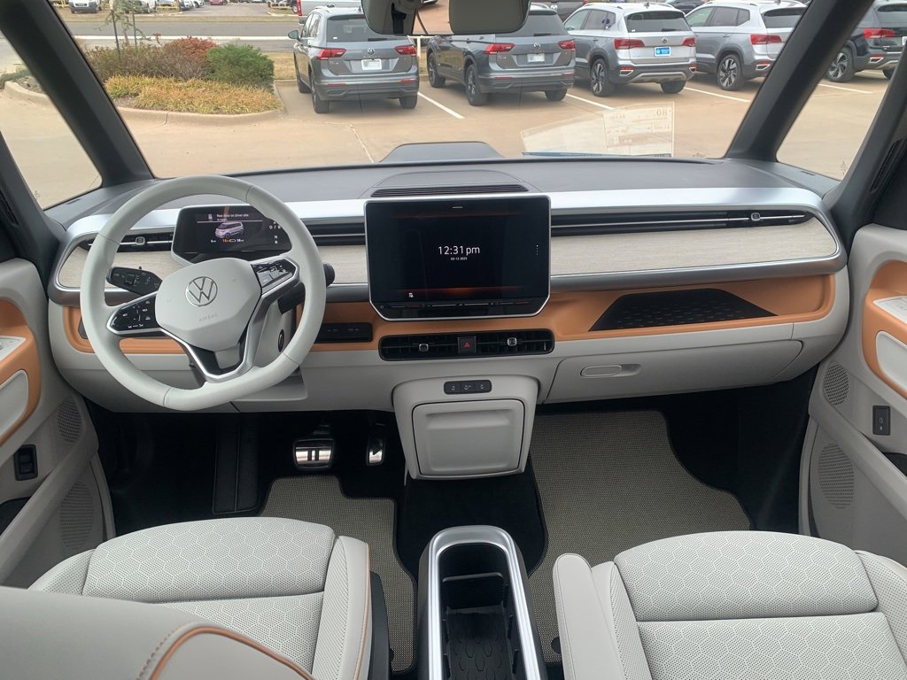 New 2025 Volkswagen ID. Buzz 1st Edition image 10