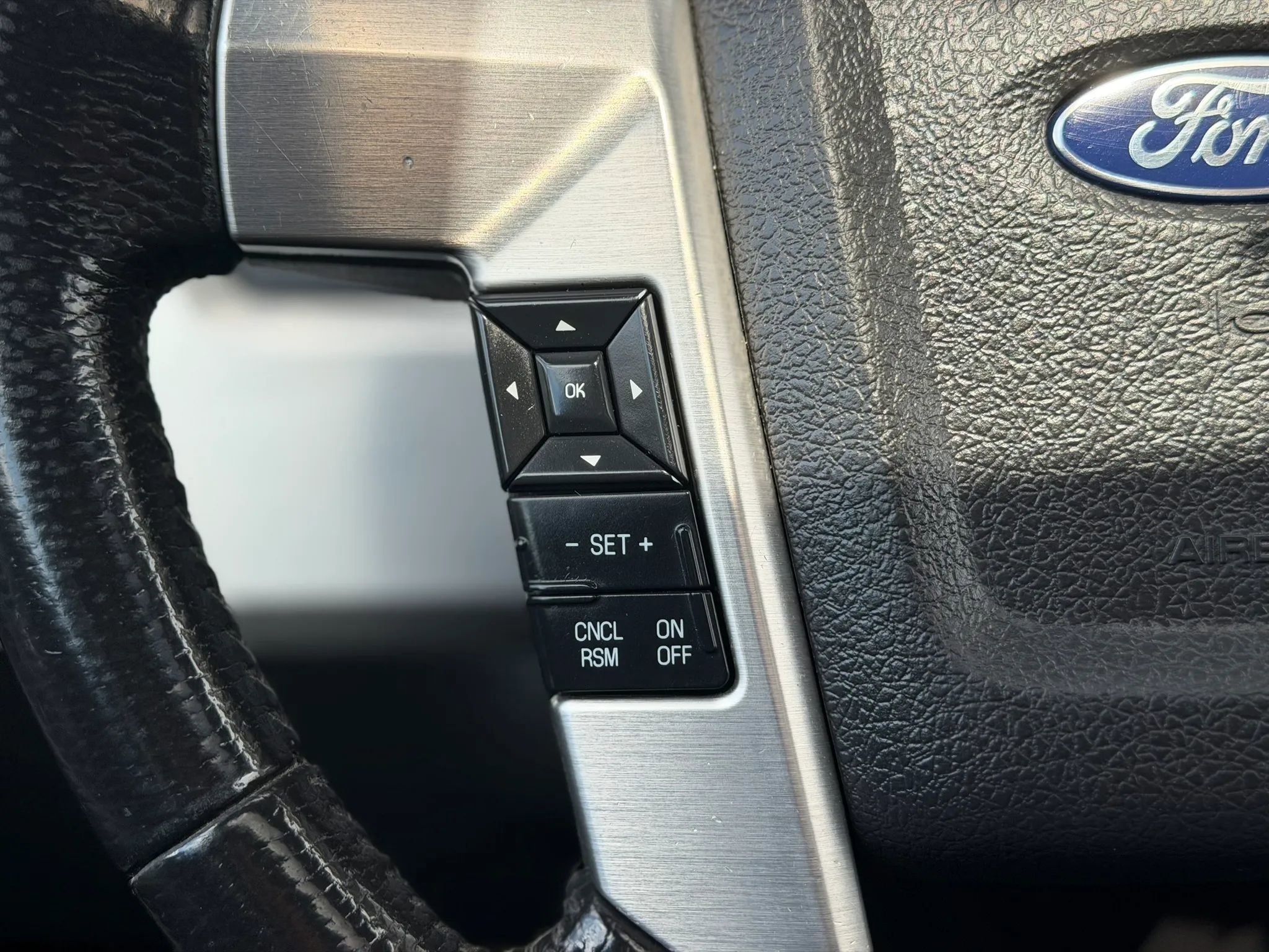 Used 2012 Ford F150 Platinum AWD/4WD image 36