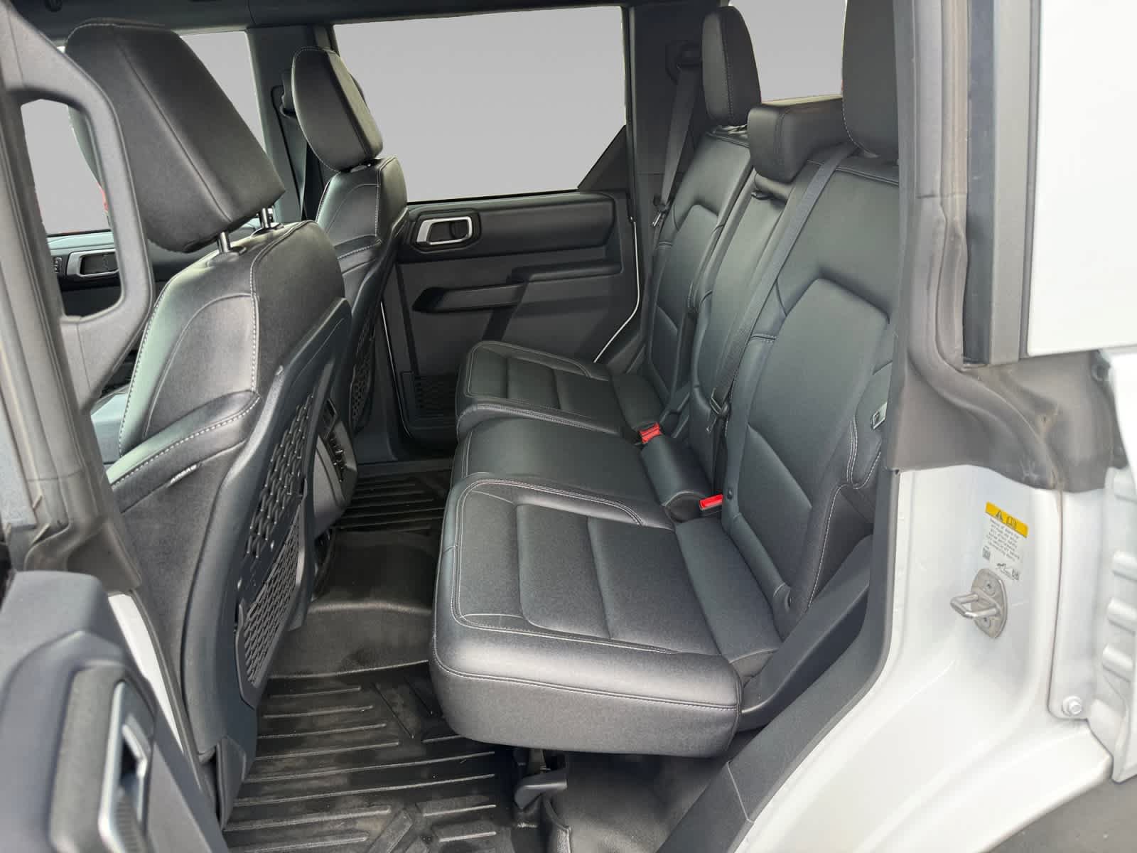 Used 2025 Ford Bronco Badlands w/ Sasquatch Package AWD/4WD image 22