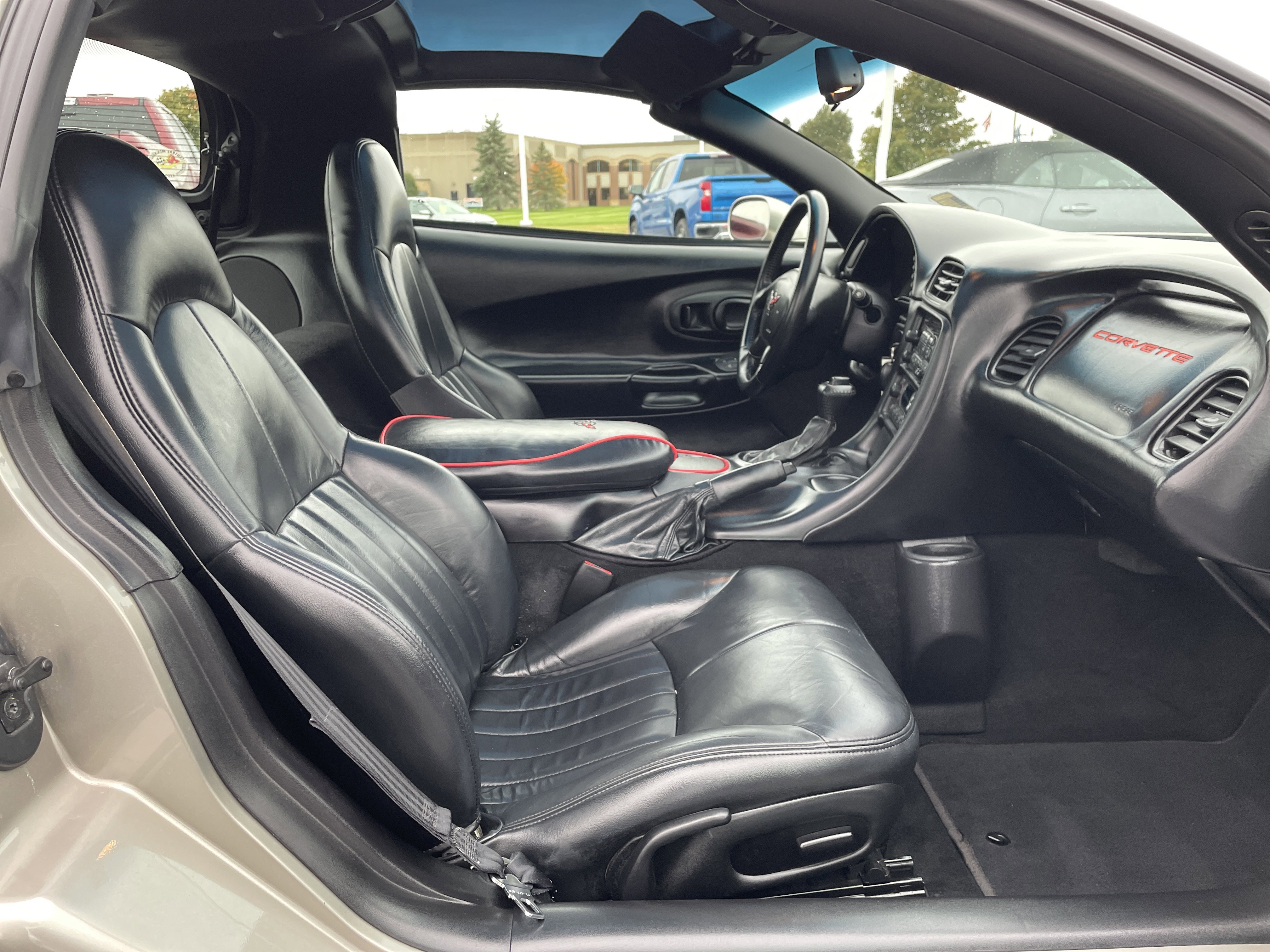 Used 1999 Chevrolet Corvette Coupe w/ Memory Pkg image 22