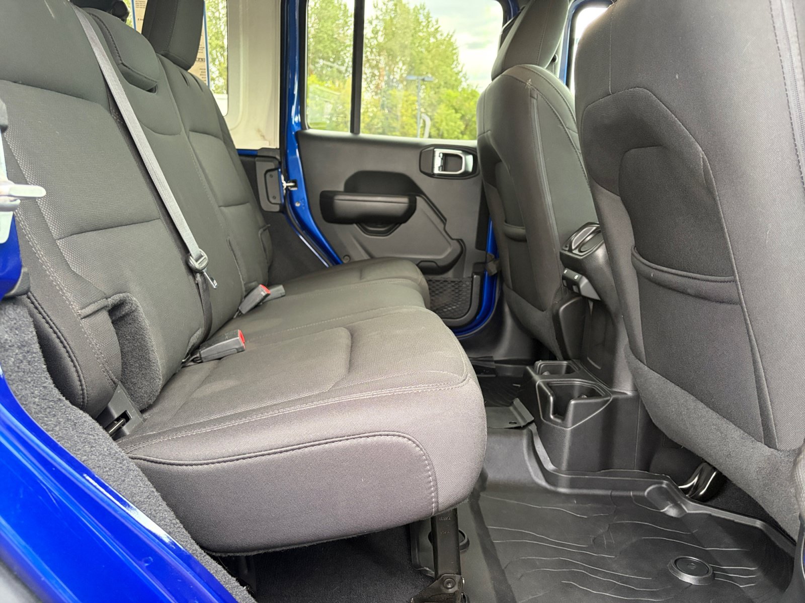 Used 2019 Jeep Wrangler Unlimited Sport S AWD/4WD image 18