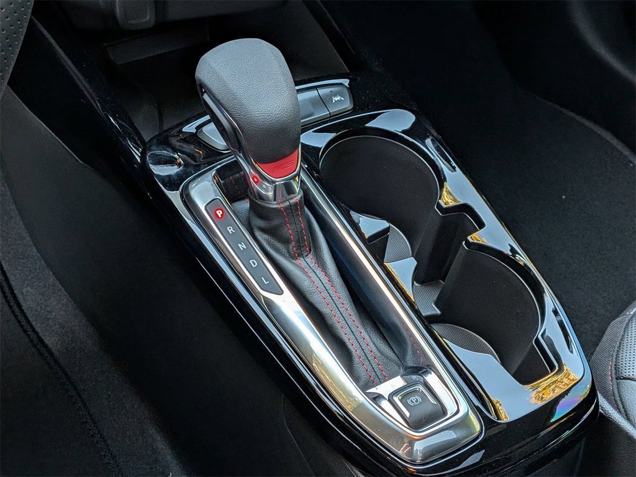 New 2026 Chevrolet Trax RS w/ Sunroof Package FWD image 16