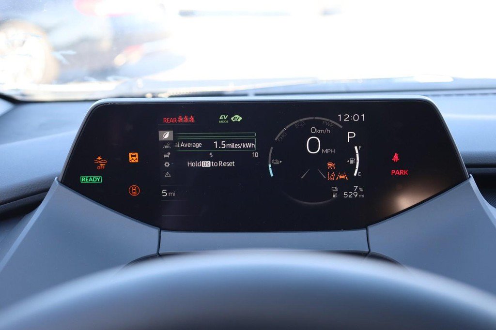 New 2026 Toyota Prius Plug-In Hybrid FWD image 12