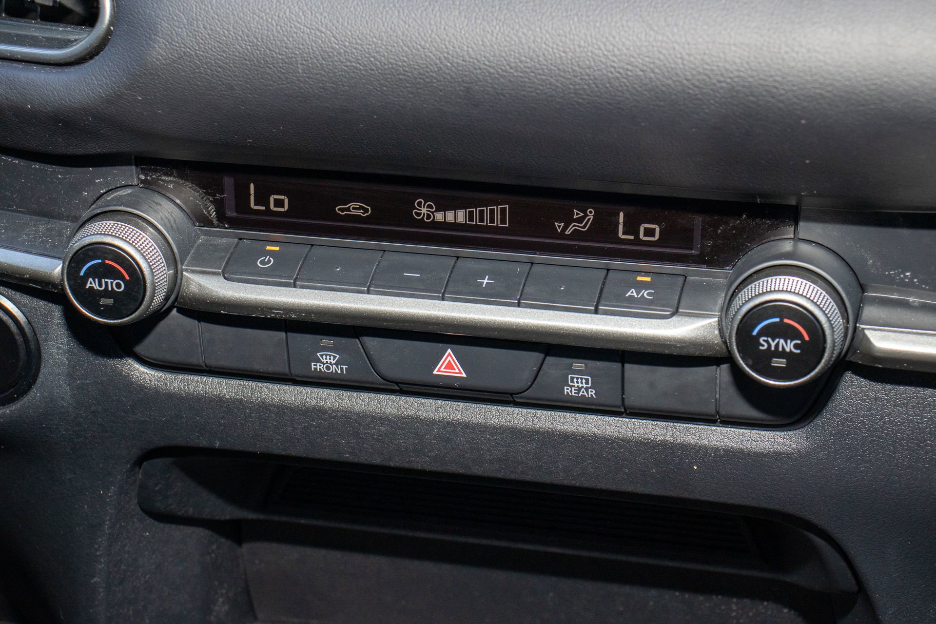 Used 2023 MAZDA CX-30 AWD 2.5 S w/ Select Package image 22