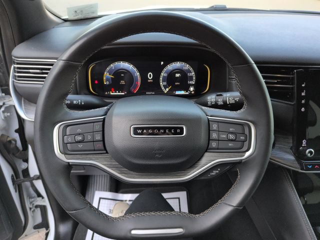 Used 2023 Jeep Wagoneer Series II AWD/4WD image 14