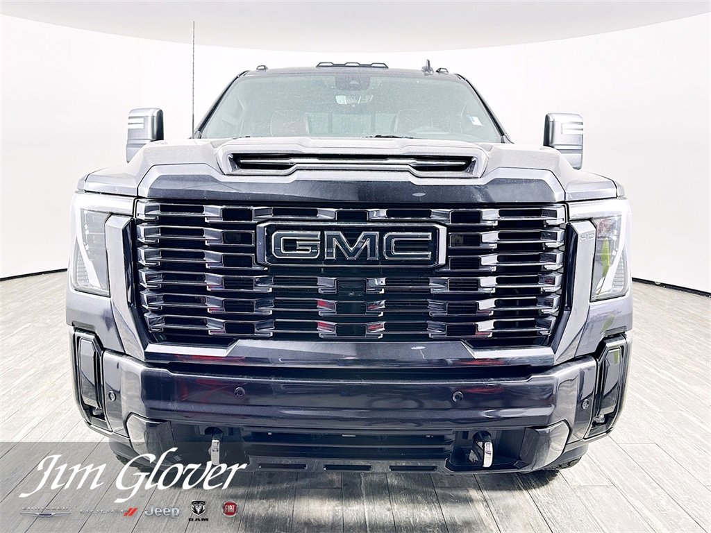 Used 2024 GMC Sierra 3500 Denali Ultimate image 2