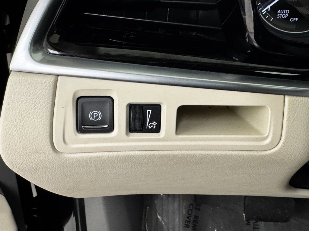 Used 2024 Cadillac XT6 Premium Luxury image 25