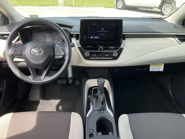 Used 2025 Toyota Corolla LE FWD image 18