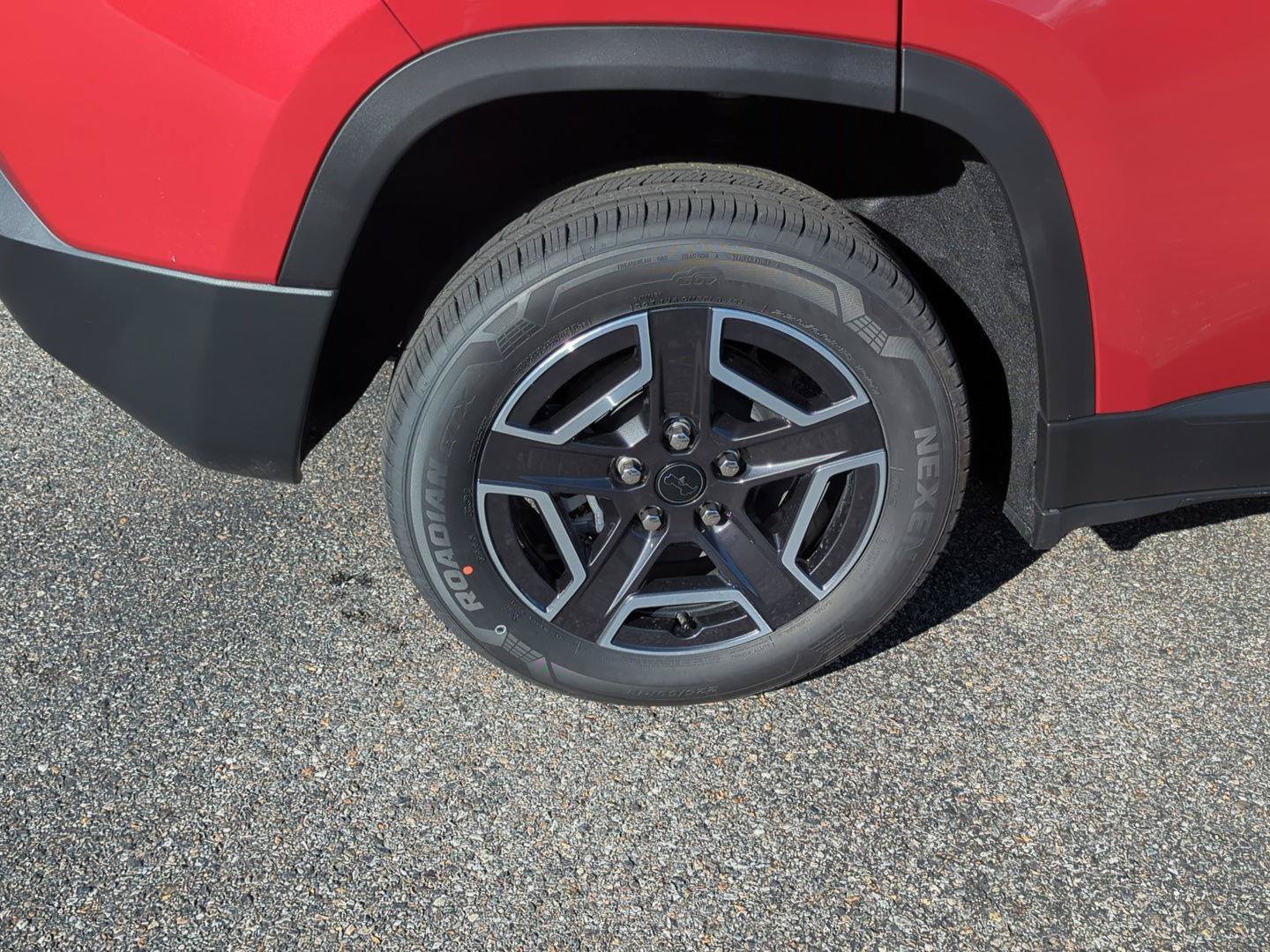 New 2026 Jeep Cherokee Laredo AWD/4WD image 7