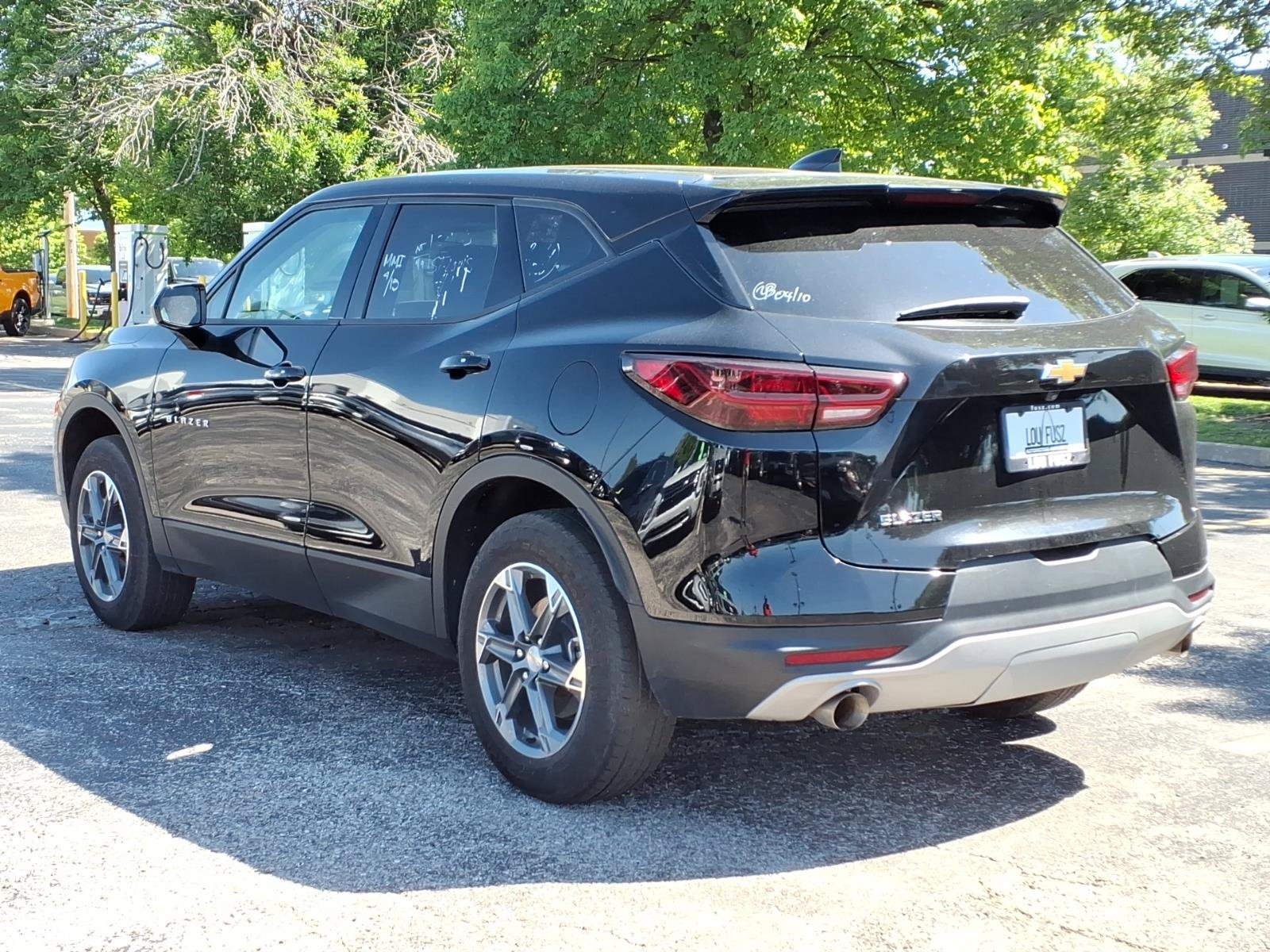 Used 2025 Chevrolet Blazer LT FWD image 6