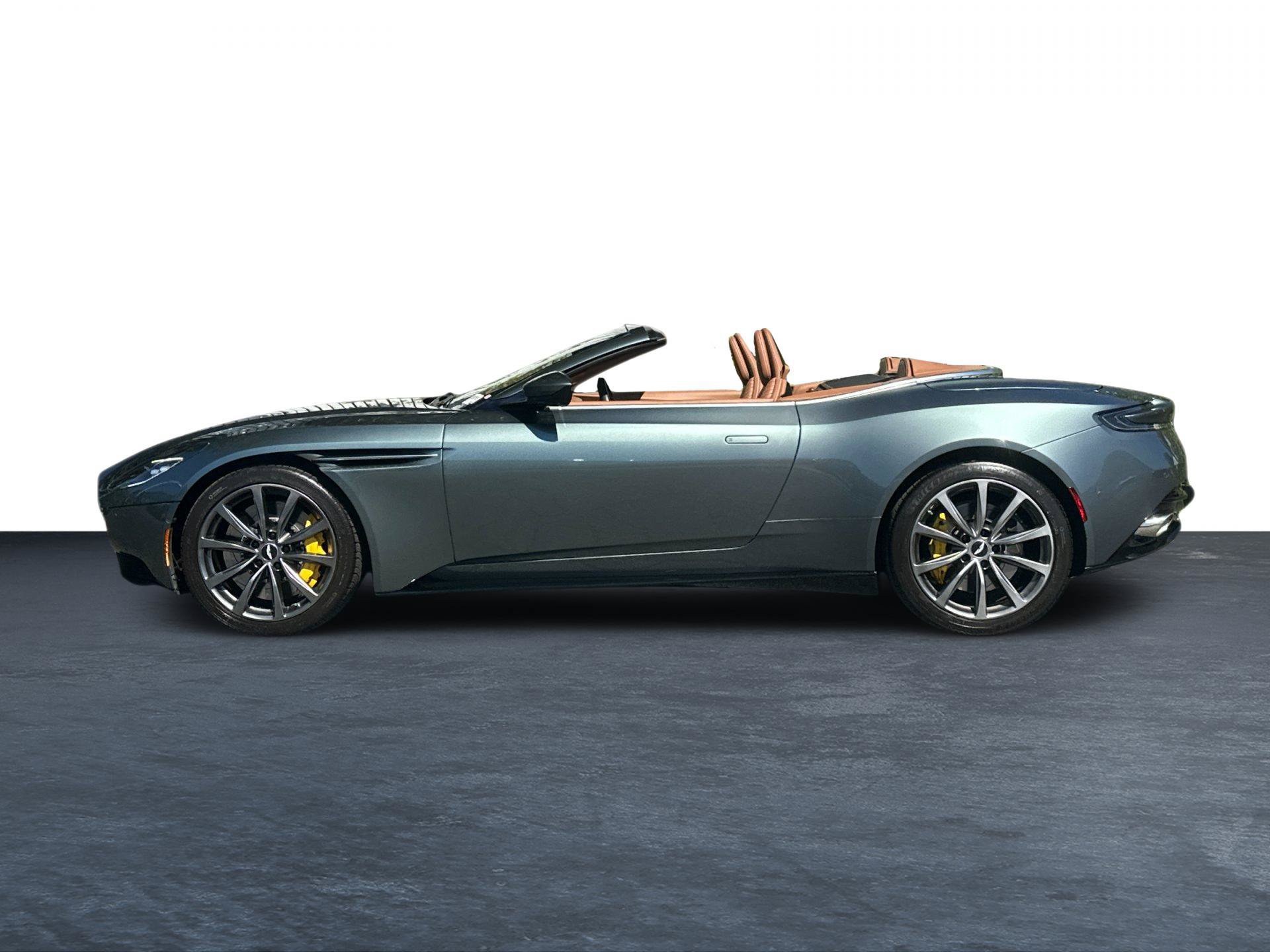 Used 2019 Aston Martin DB11 Volante RWD image 26