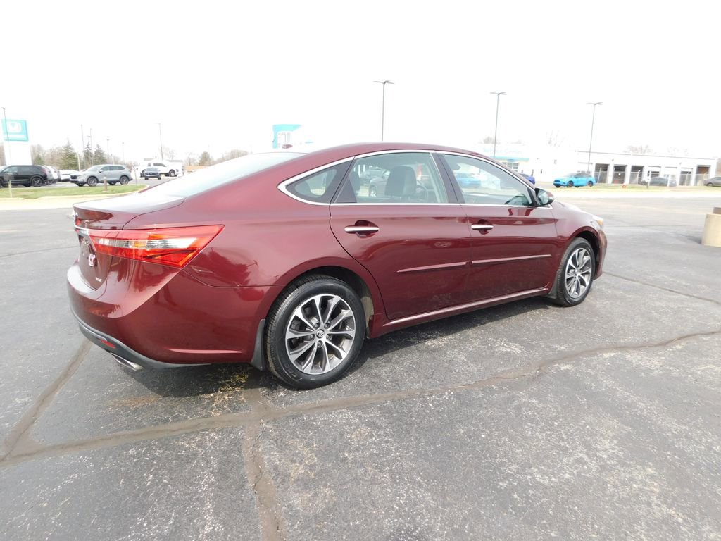Used 2018 Toyota Avalon XLE Premium w/ Protection Package image 3