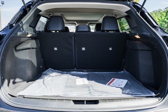 New 2026 Nissan Kicks SR w/ SR Premium Package image 10