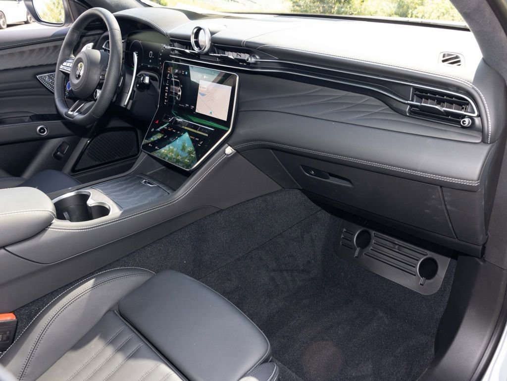 New 2025 Maserati Grecale GT image 45