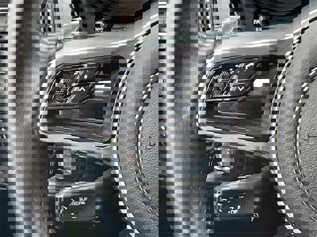 Used 2021 Porsche Macan image 12