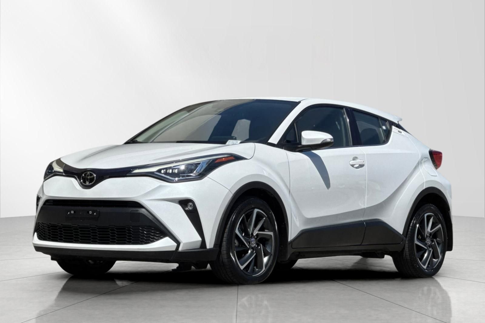 Used 2022 Toyota C-HR Limited FWD image 7