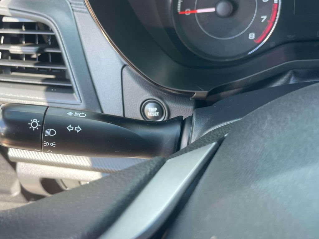 Used 2018 Subaru Impreza 2.0i AWD/4WD image 25