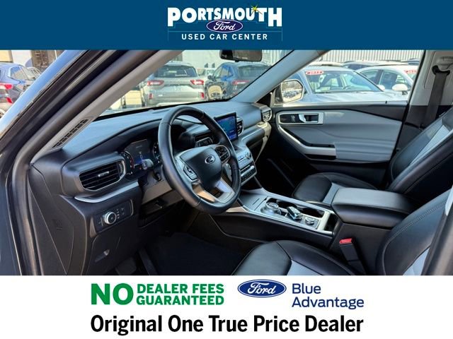 Certified 2022 Ford Explorer XLT w/ Equipment Group 202A image 4