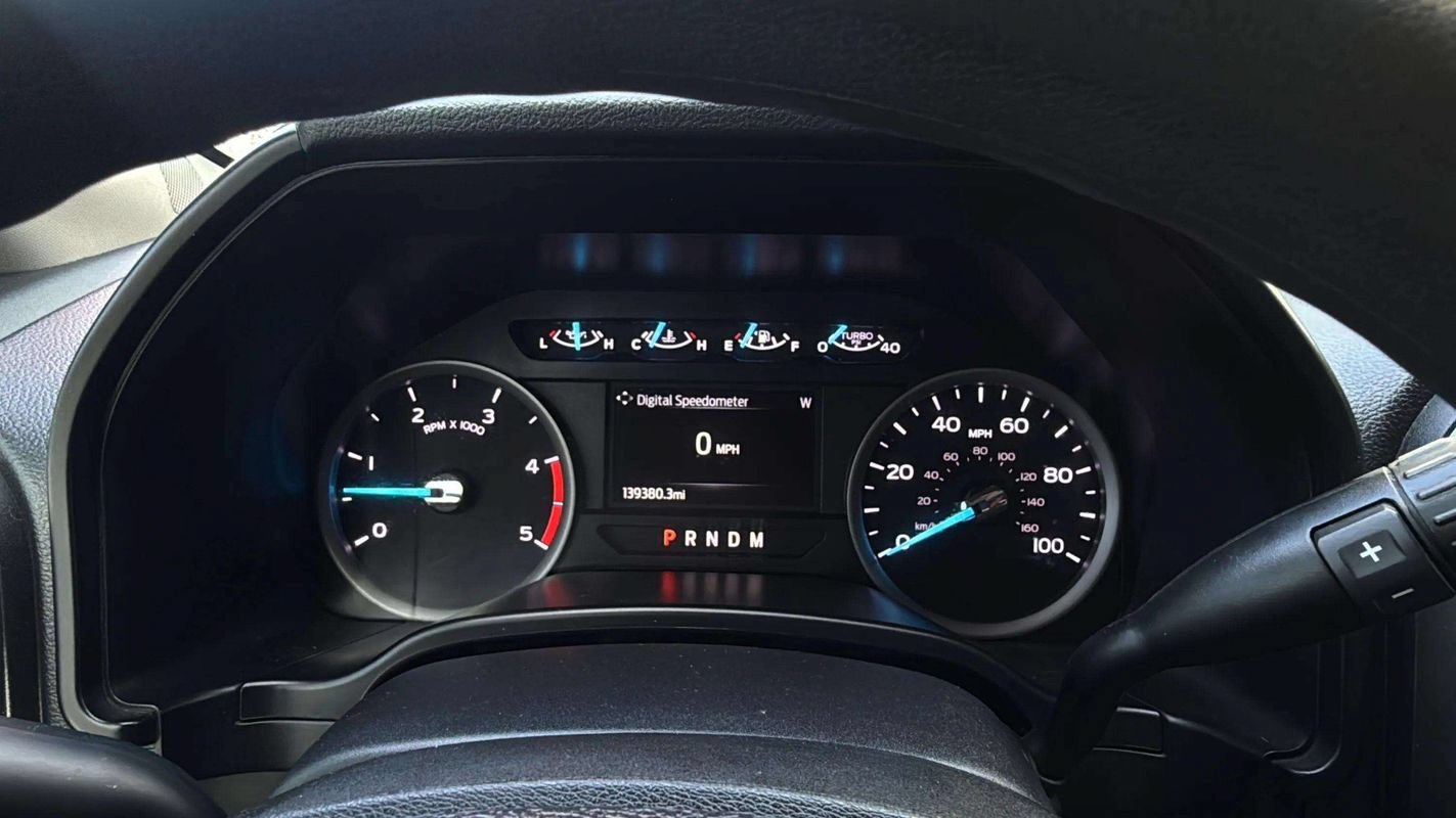 Used 2021 Ford F250 XLT w/ XLT Premium Package AWD/4WD image 10