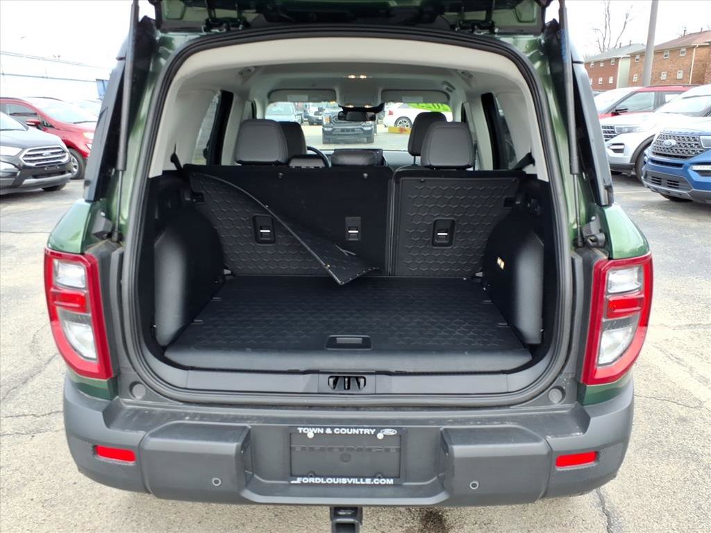 Used 2025 Ford Bronco Sport Badlands image 9