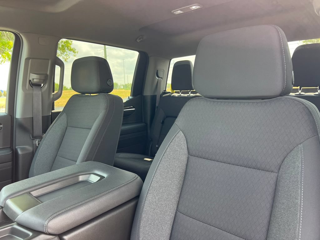 Used 2024 GMC Sierra 1500 Elevation w/ X31 Off-Road Package AWD/4WD image 17