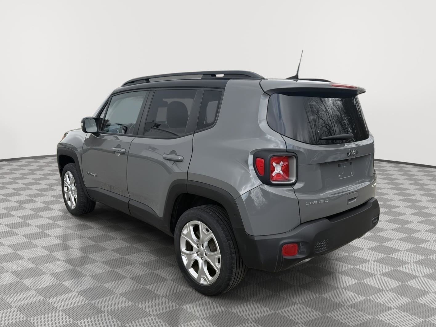 Used 2020 Jeep Renegade Limited image 4