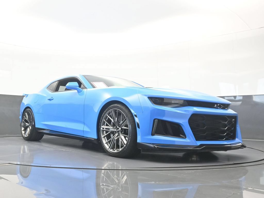 Used 2023 Chevrolet Camaro ZL1 RWD image 58