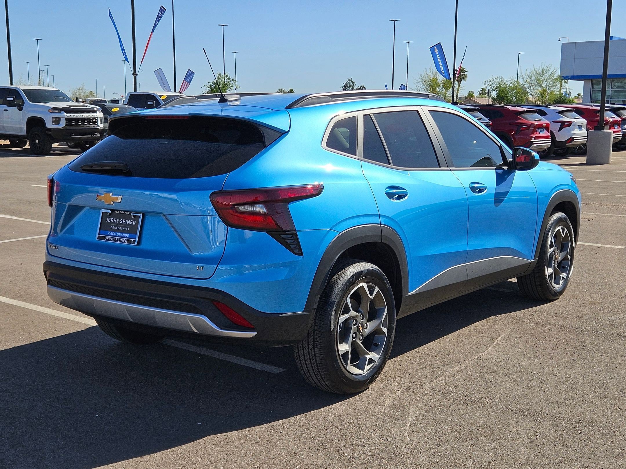 Used 2026 Chevrolet Trax LT image 5