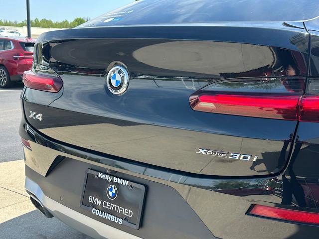 Certified 2022 BMW X4 xDrive30i image 10