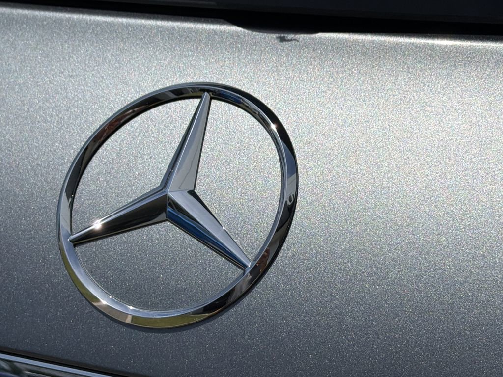 Used 2025 Mercedes-Benz GLE 350 4MATIC image 10