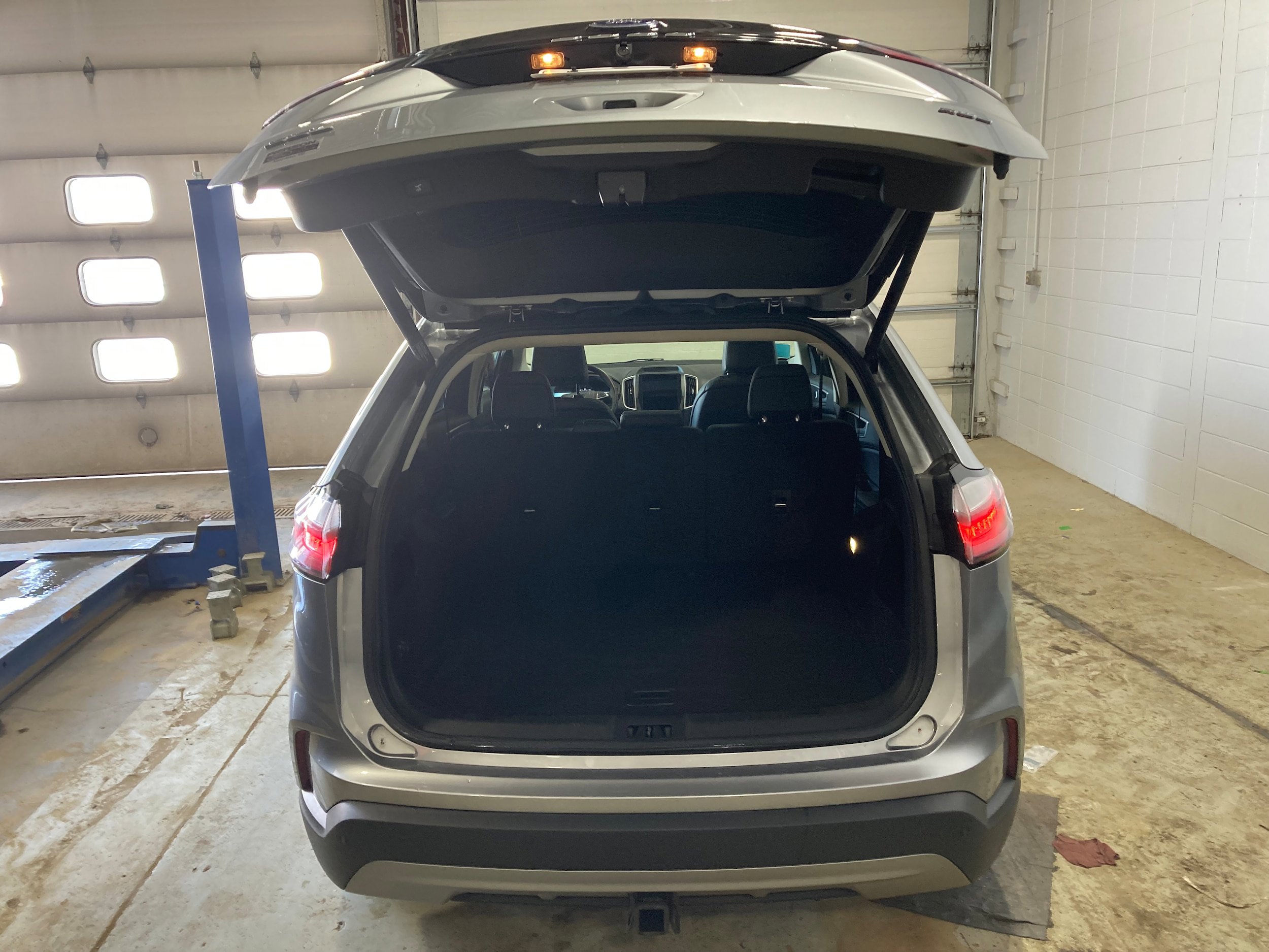 Used 2022 Ford Edge SEL w/ Convenience Package AWD/4WD image 13