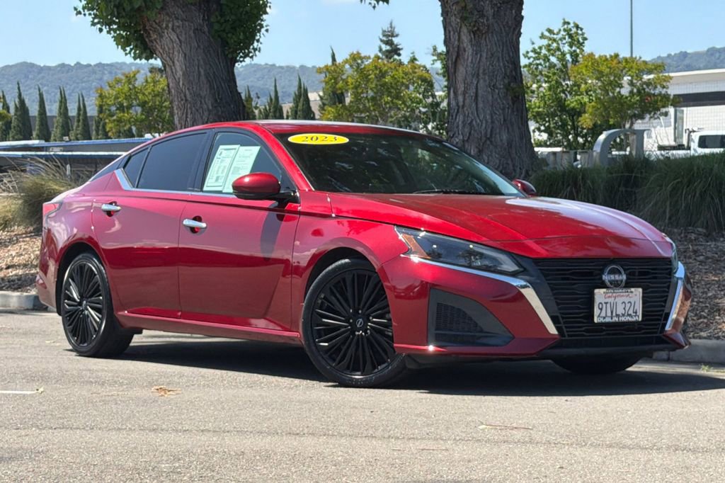 Used 2023 Nissan Altima 2.5 SL FWD video 2