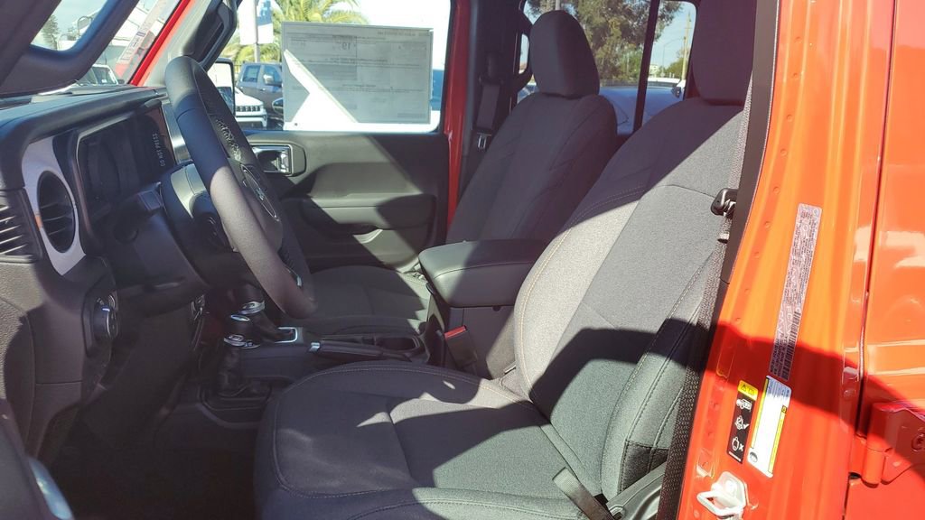 New 2026 Jeep Gladiator Sport image 17