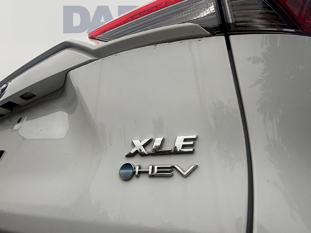 Used 2025 Toyota RAV4 XLE AWD/4WD image 31