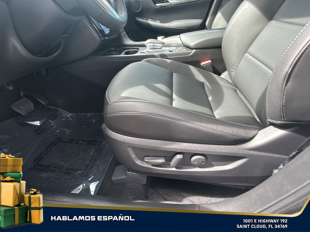 Used 2025 INFINITI QX50 Pure image 14